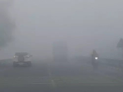 Weather update Fog in 17 states trains and flights delayed in UP