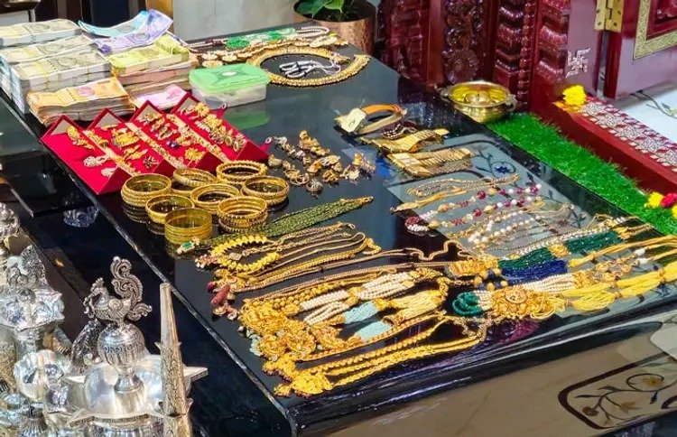 ACB Raid pwd engineer turned out to be a billionaire in rajasthan