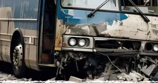 Mahakumbh bus hadsa: