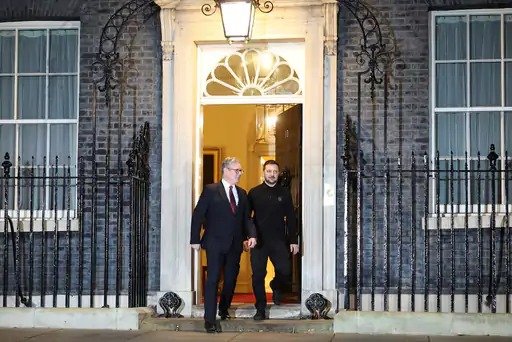 zelensky arrives in london for summit of european countries