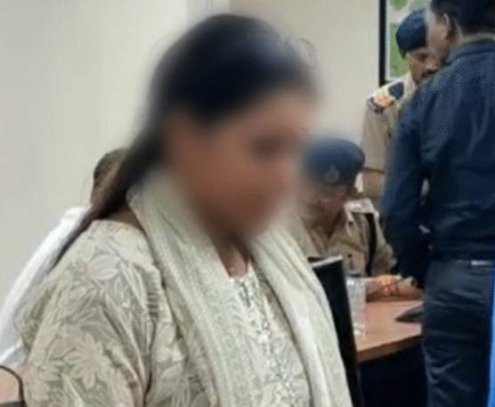 महिला नेत्री