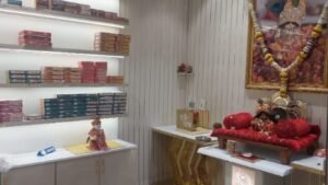 लड्डू गोपाल की शॉप