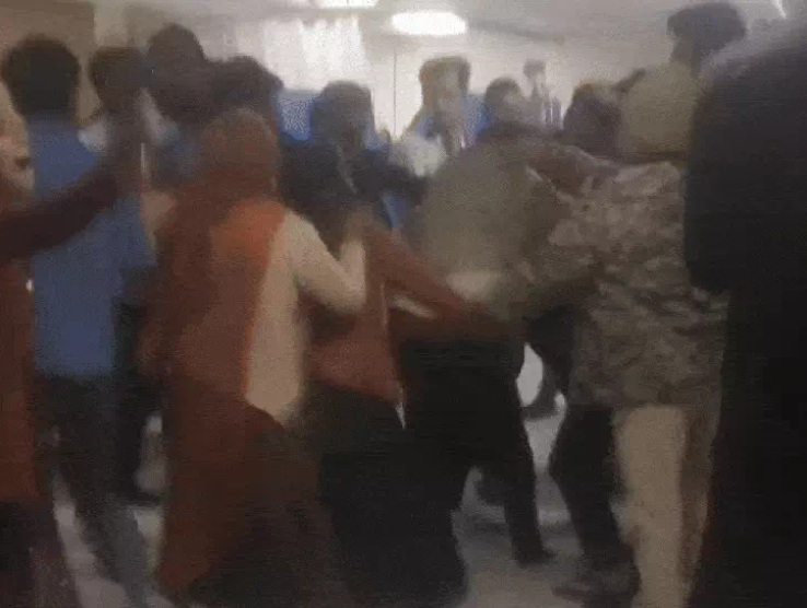 हमीदिया में मारपीट