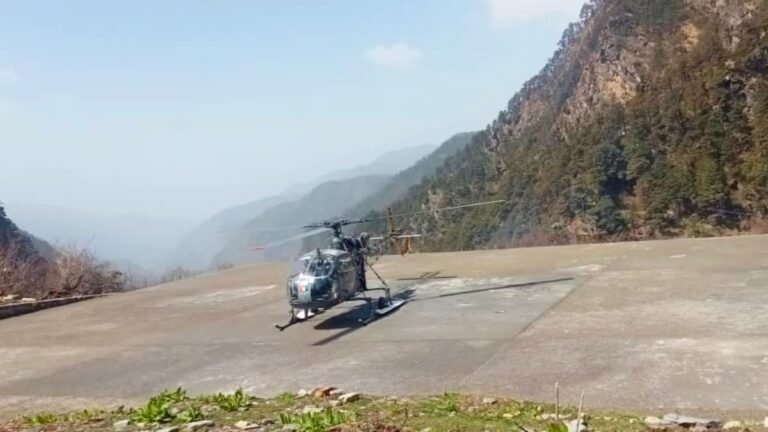 Cheetah Helicopter Lands in Yamunotri for Flood Works