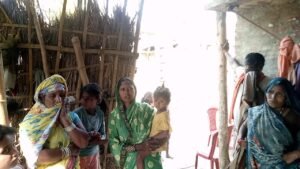 Mother elopes with lover in Shravasti: