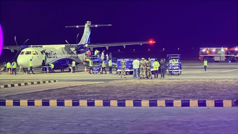  indigo flight bomb threat emergency landing-mumbai