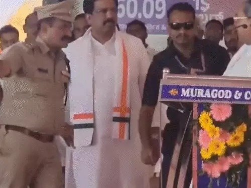  siddharamaiah attempts to slap asp belgaum rally incident 