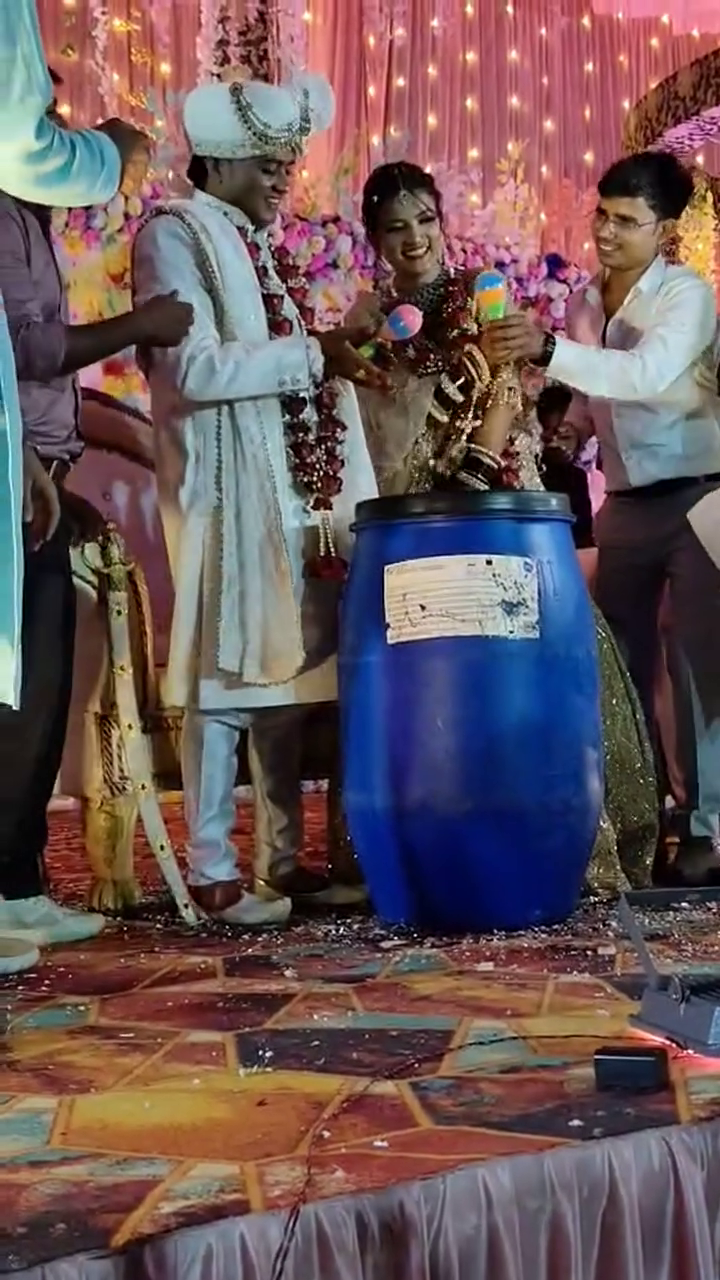 Hamirpur wedding blue drum gift: