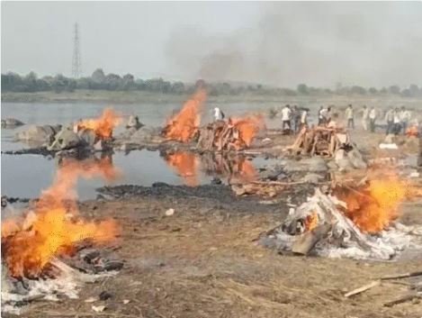 एक साथ जली 18 चिता