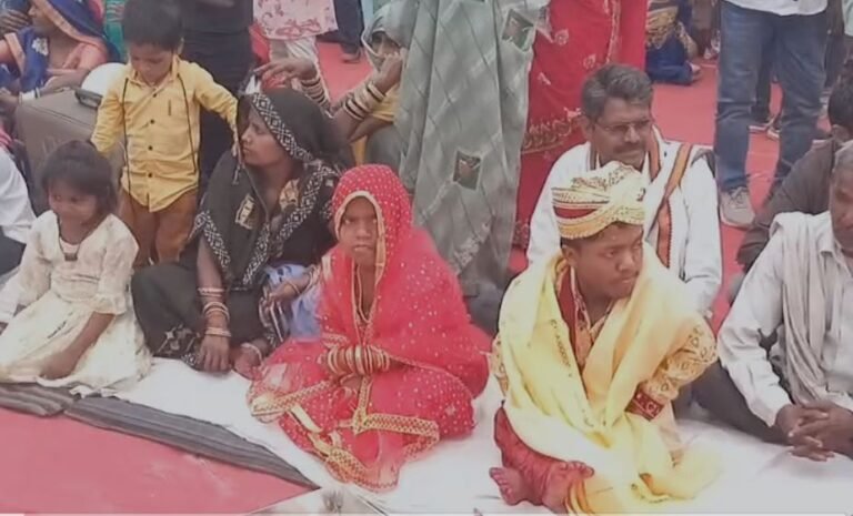 Kaushambi Short height couple wedding