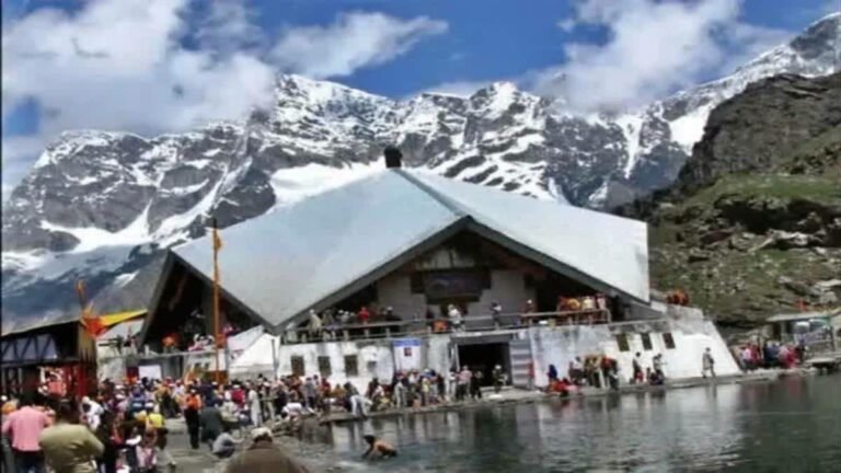 Hemkund Sahib Opens for Pilgrims with Magnificent Decorations Tight Security