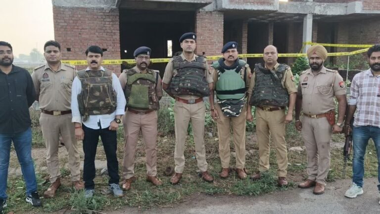 agra encounter jewellery shop robbery