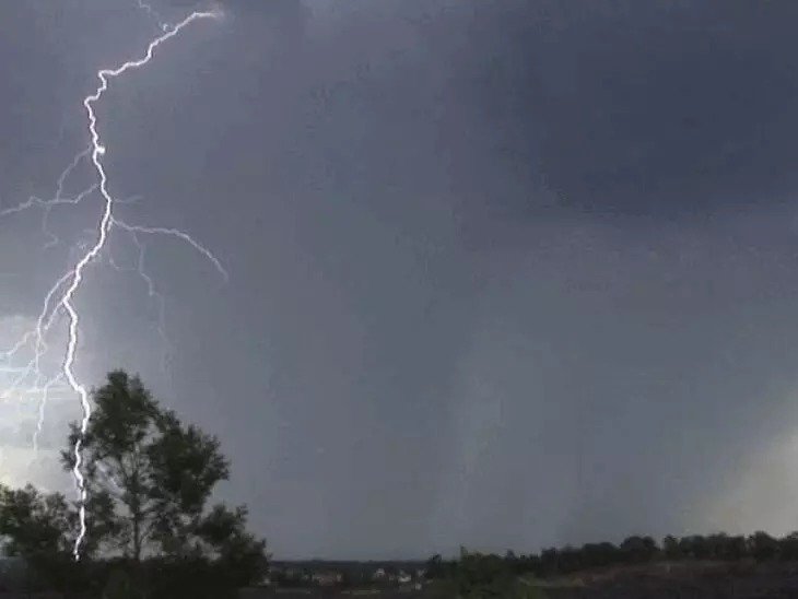 india weather update 9 killed in lightning strike in odisha