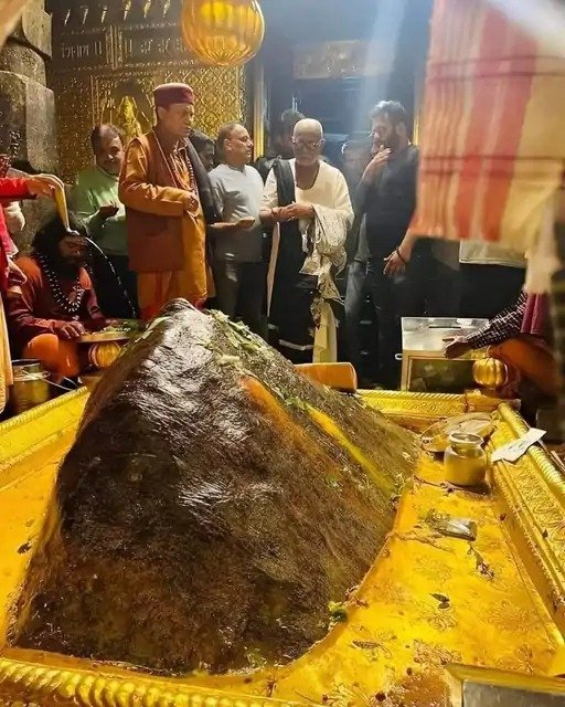 kedarnath dham kapat open flower decoration devotees