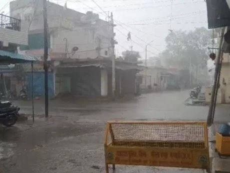 आंधी बारिश