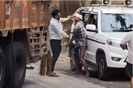 आरटीओं की पिटाई