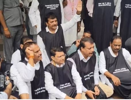 कांग्रेस का प्रदर्शन