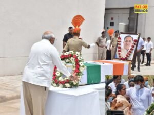 पूर्व मुख्यमंत्री विजय रूपाणी का अंतिम संस्कार