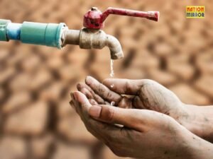 कई हिस्सों में भूजल स्तर जा रहा नीचे