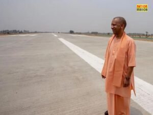 गोरखपुर लिंक एक्सप्रेस-वे का CM ने किया निरीक्षण