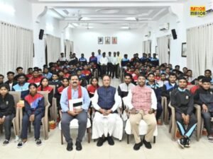  सीएम विष्णु देव साय ने बीजापुर के युवाओं से की मुलाकात