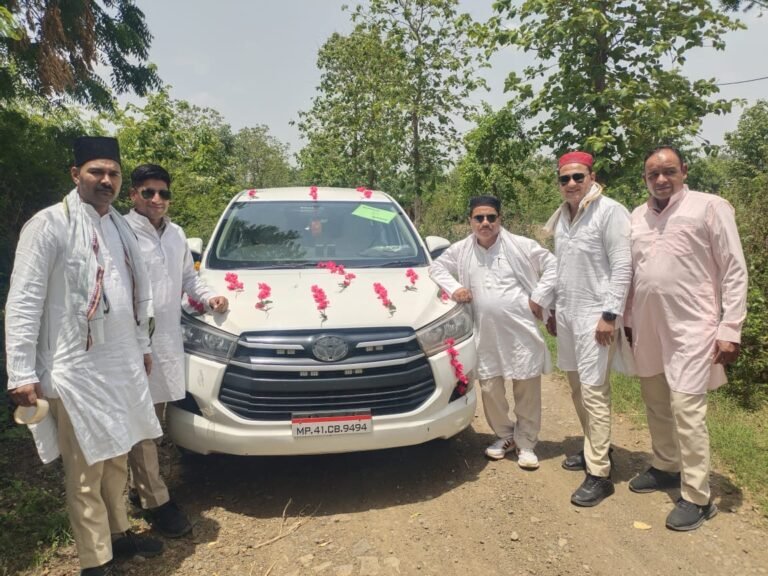 Sand mining raid in Dewas: