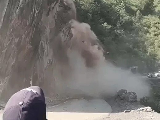 himachal pradesh landslide chamba bharmour road blocked  
