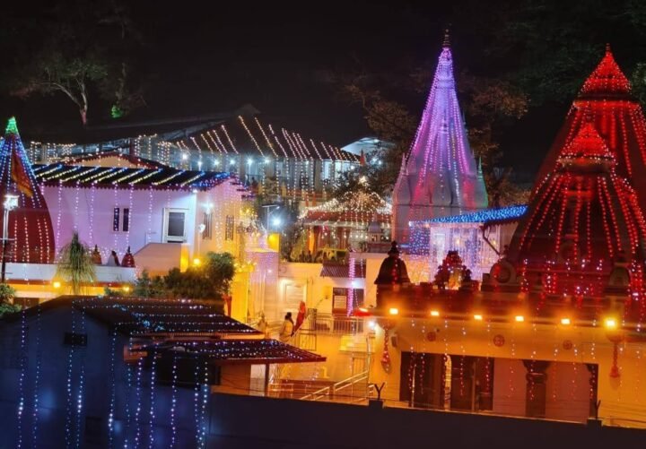 kainchi dham nainital 2025 decoration neem karoli maharaj 