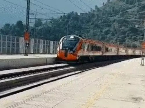 kashmir vande bharat express inauguration 2025