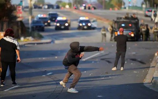 los angeles immigration violent protest trump