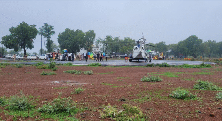 सीएम के हैलीकॉप्टर की इमरजेंसी लैंडिंग