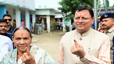 Pushkar Singh Dhami vote with mother: