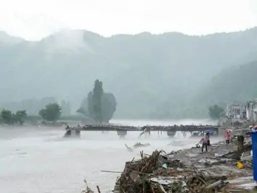China Floods And Landslides Kill 34, Over 80,000 Evacuated In Beijing