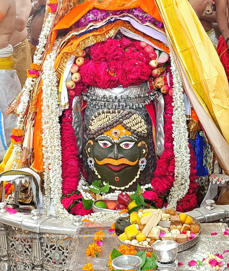 महाकाल श्रावण सोमवार श्रृंगार