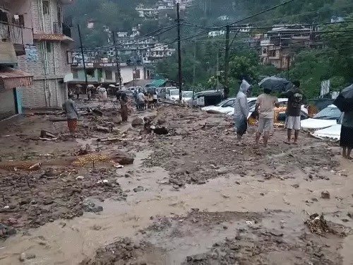 Rajasthan MP Himacha monsoon disaster India, schools closed flood