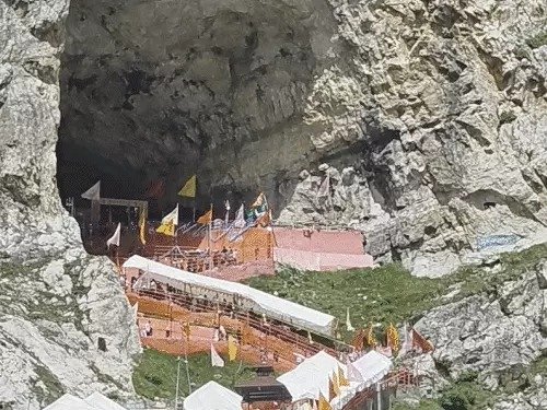 amar­nath yatra pahli din dharshan 12348 suraksha 