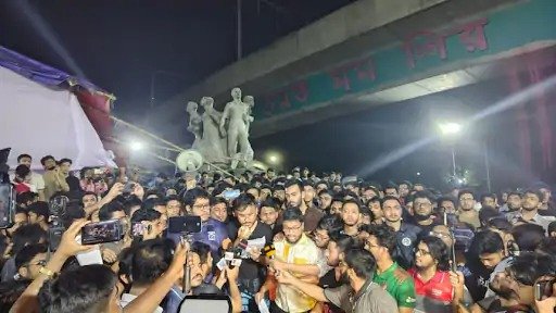  bangladesh hindu merchant mob lynching attack 2025