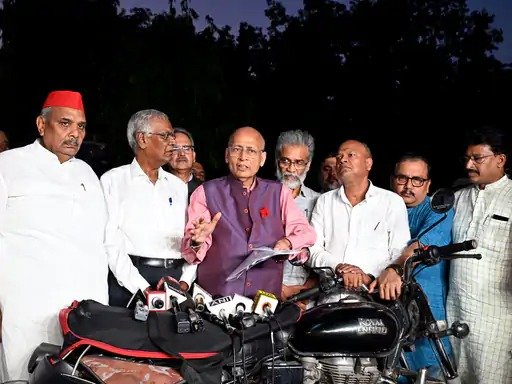  india bloc ec voter list controversy bihar 2025 