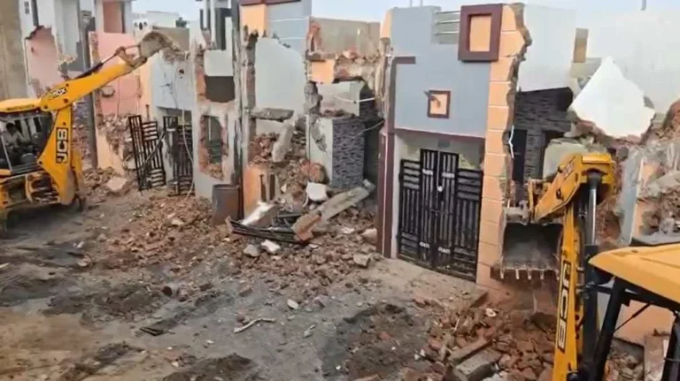 Raipur Illegal Encroachment Bulldozer Action: