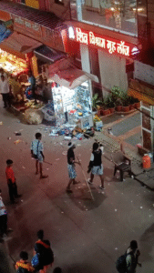 कांवड़ियों ने मचाया हुड़दंग