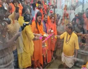 कांवड़ यात्रा पर निकली विधायक भावना