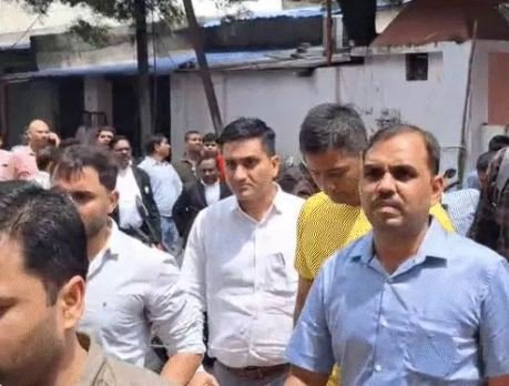 चेतन्य स्पेशल कोर्ट में पेश