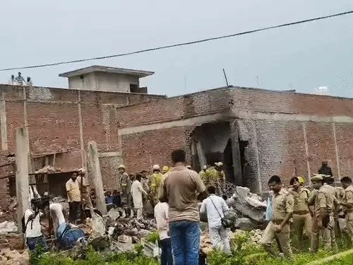  lucknow-firecracker-factory-blast-deaths-illegal-unit-rescue-operation-uttar-pradesh