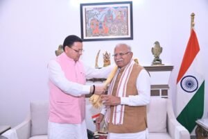 उत्तराखण्ड के मुख्यमंत्री ने केंद्रीय विद्युत मंत्री से की भेंट