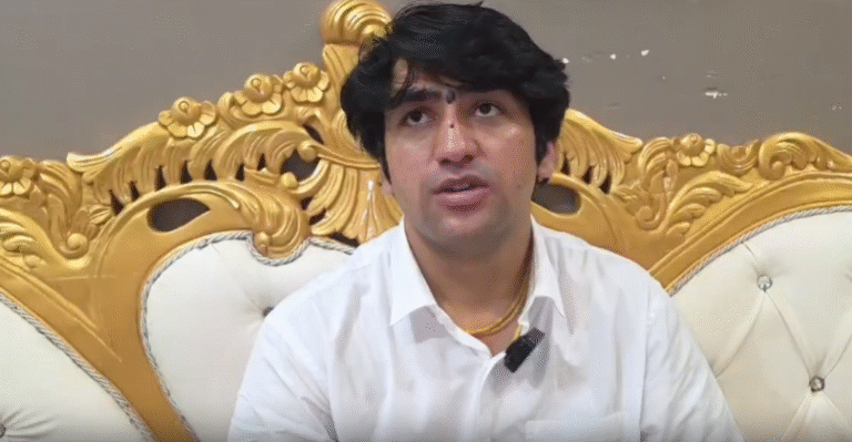 Bageshwar Maharaj message to Hindu daughters: