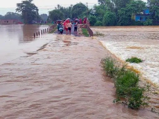 himachal uttarakhand landslide flood disaster rescue operations