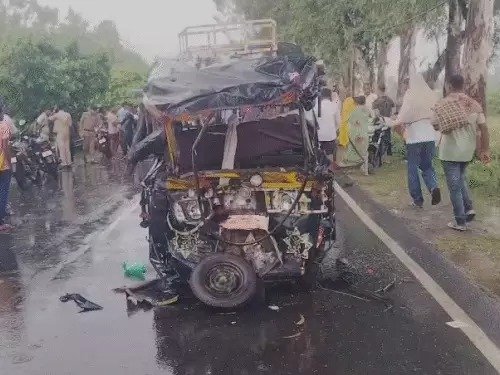 patna truck auto accident 9 deaths ultratech truck