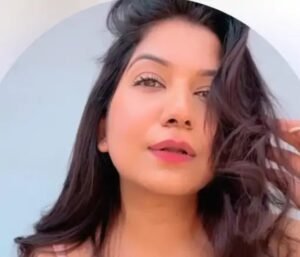 ब्लैकमैल का आरोप