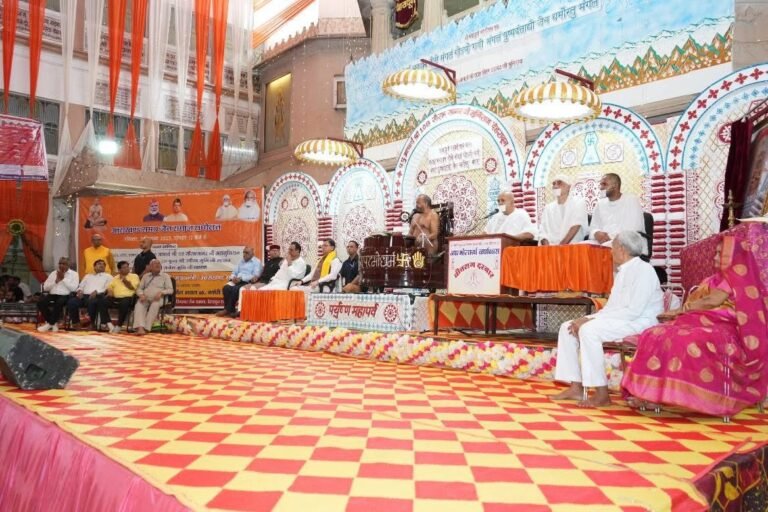 CM Dhami Praises Jain Principles