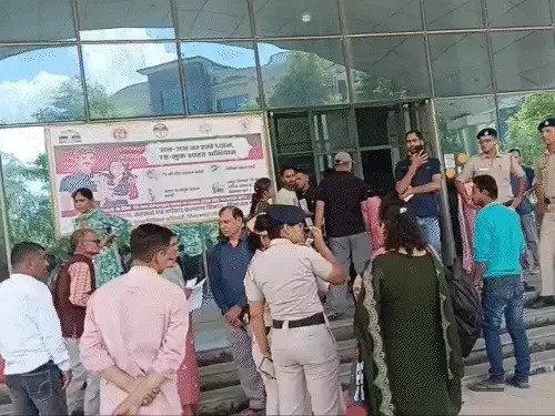 Mandi bomb threat Nerchowk Medical College hospital evacuation Himachal bomb threat